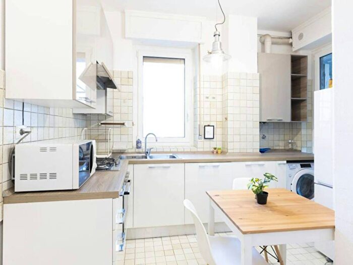 Appartamento quadrilocale in affitto in Corso Lodi, Lodi Brenta, Milano