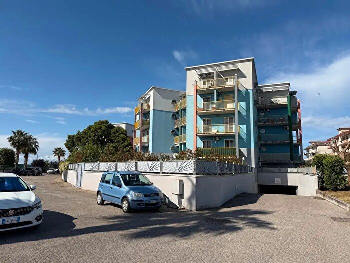 Appartamento trilocale in vendita in Via Chiusa del Bosco, Battipaglia
