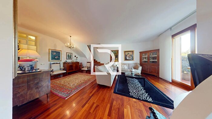 Casa con 6 locali in vendita in Via Sogliano d Savignano sul Rubicone, Savignano Sul Rubicone