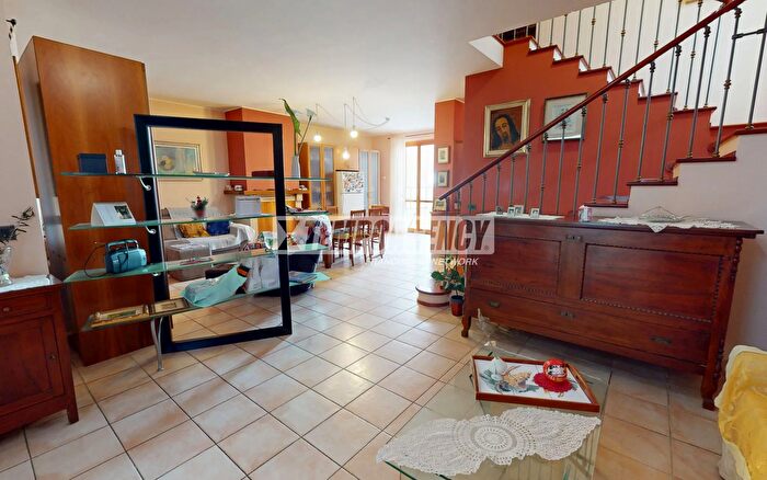 Casa con 5 locali in vendita in Via Zoccolanti, Corridonia