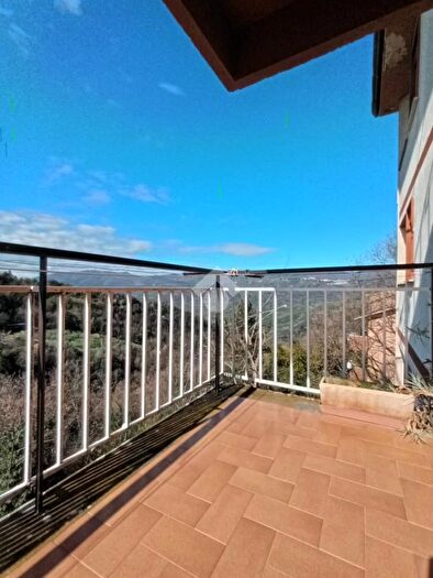 Appartamento con 5 locali in vendita in Via Giovanni XXIII, Olevano Romano