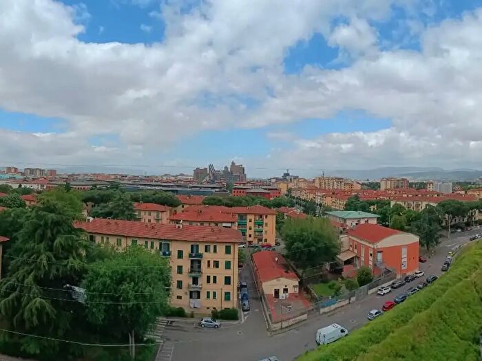 Appartamento con 5 locali in vendita in Via Giovan Filippo Mariti, Firenze
