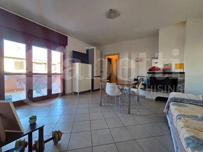 Appartamento bilocale in affitto in Via Mameli, Foligno