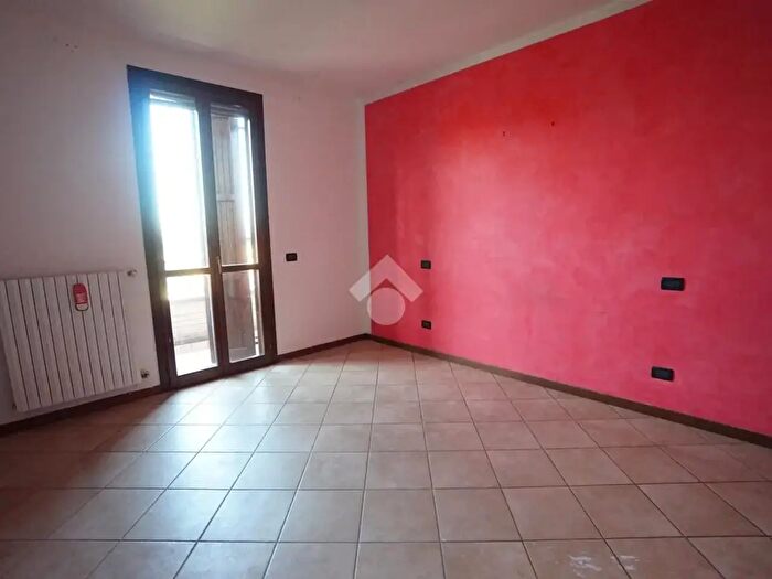 Appartamento quadrilocale in vendita in Via Nonantolana, Modena