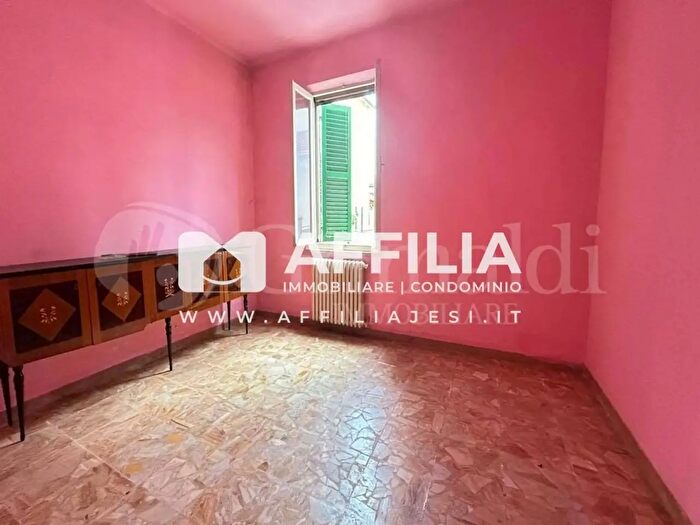 Appartamento con 5 locali in vendita in Via Trieste, Maiolati Spontini
