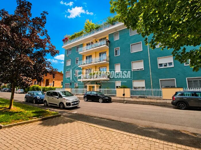 Appartamento trilocale in vendita in Via Fiume, Novara