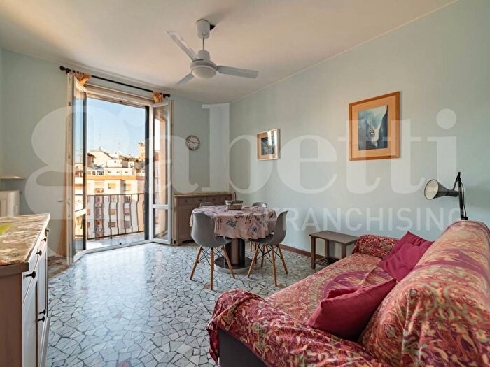 Appartamento bilocale in affitto in Via Vincenzo Foppa, Solari, Milano