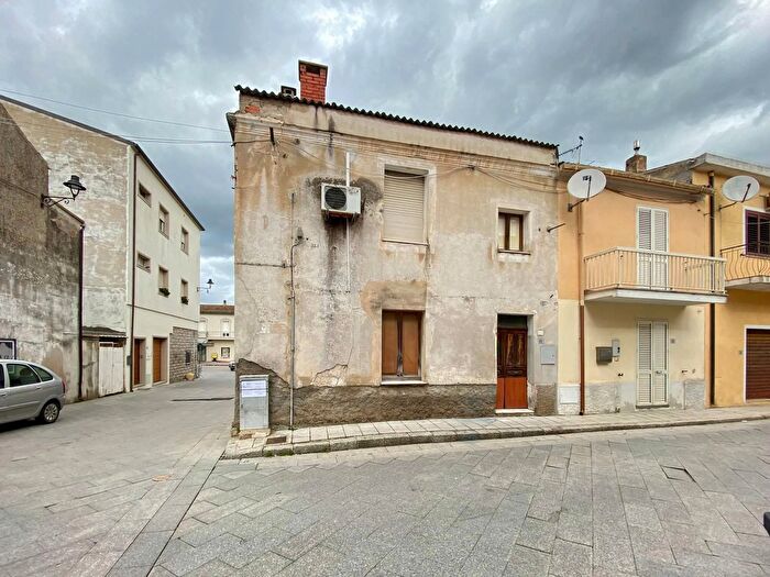 Appartamento bilocale in vendita in Via Vittorio Emanuele, Monti