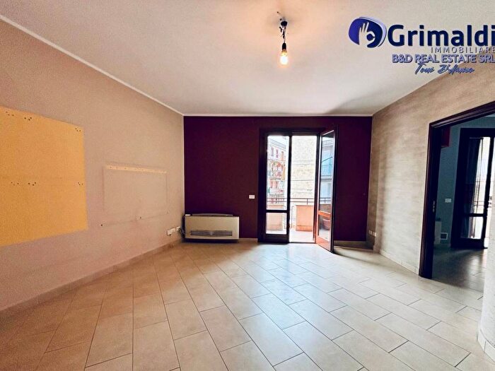 Appartamento quadrilocale in affitto in VIA COMISO, Casteldaccia