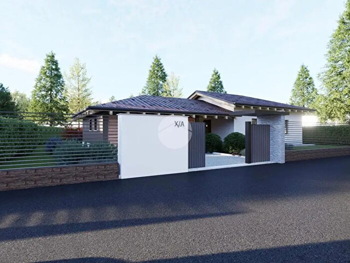 Casa con 5 locali in vendita in Via Monte Navale, Ivrea