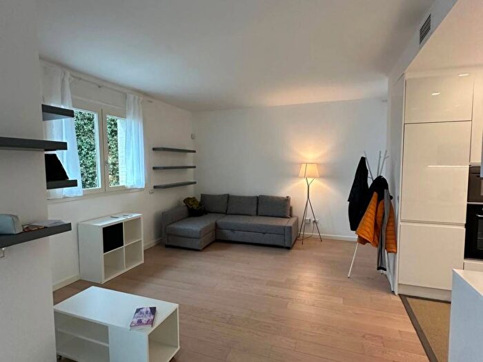 Appartamento bilocale in affitto in Via Domenico Cucchiari, Cenisio, Milano