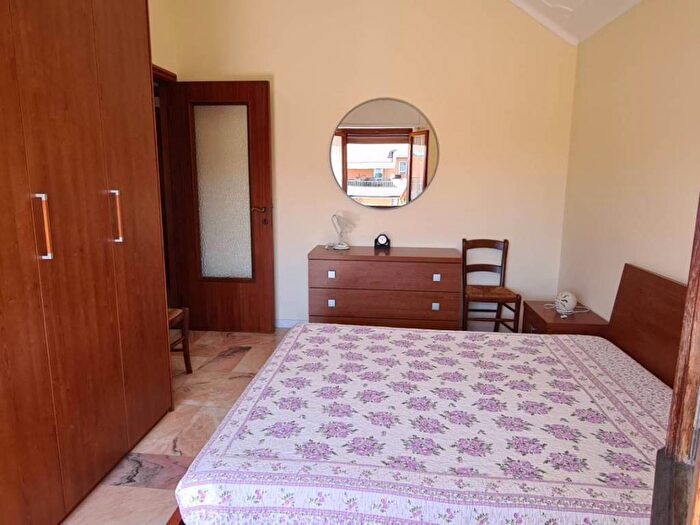 Casa con 6 locali in affitto in PZA CAVOUR, Stadio, Chiavari