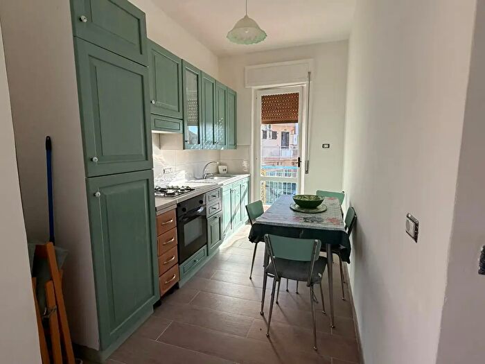 Appartamento trilocale in vendita in Via Porta Rosa, Ascea