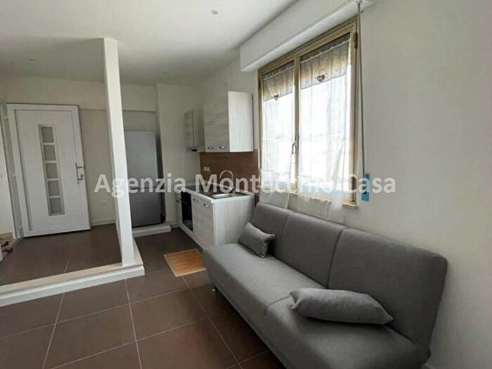 Appartamento bilocale in affitto in Via Tonino Benelli, Villa Fastiggi, Pesaro