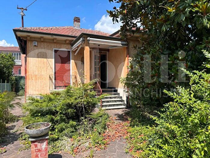 Casa trilocale in vendita in Gerolamo Cardano, Garlasco