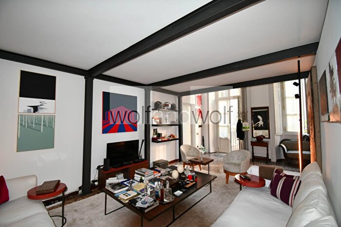 Appartamento trilocale in affitto in Via Santa Maria Fulcorina, Milano