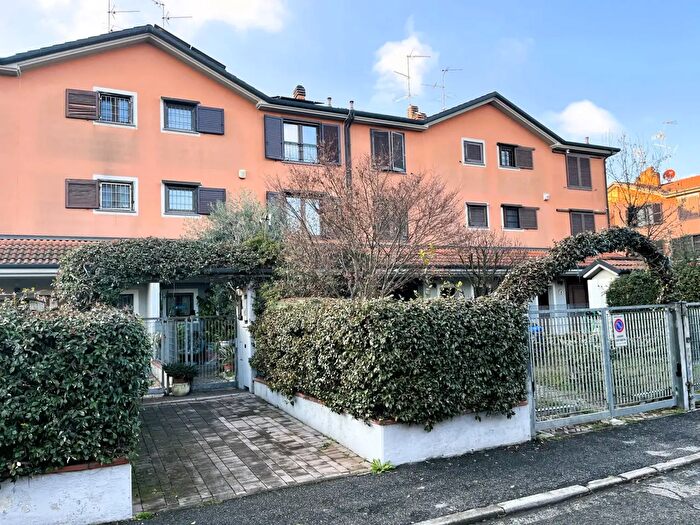 Casa con 5 locali in vendita in Via Carlo Guzzi, Segrate