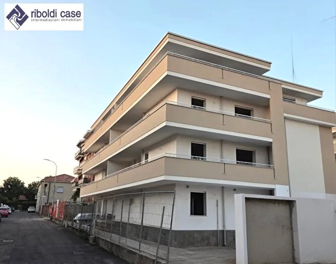 Appartamento trilocale in vendita in Seregno