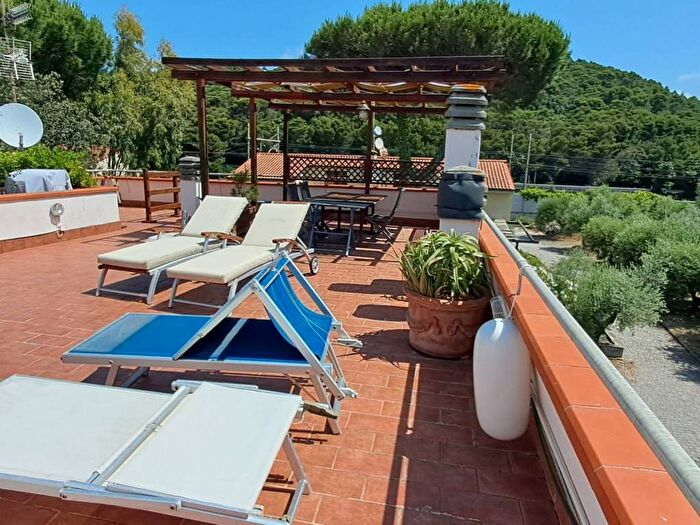 Appartamento trilocale in affitto in Via Mario Puccini, Quercianella, Livorno