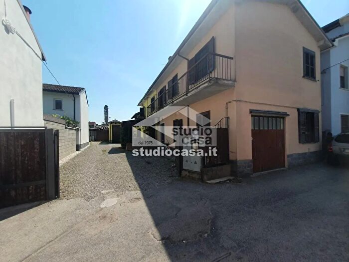 Case in Vendita e in Affitto - 2