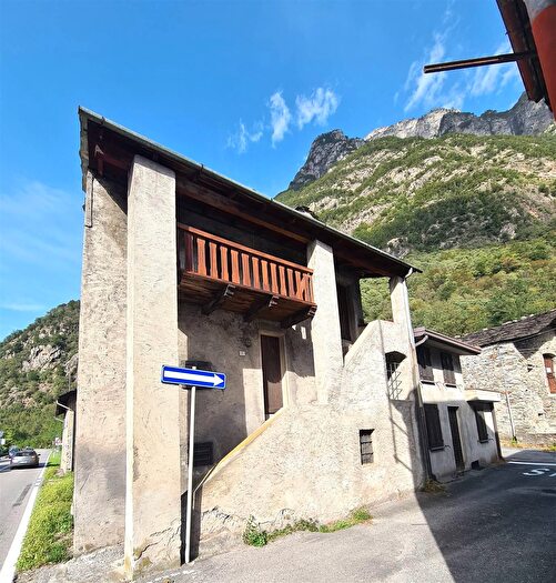 Case in Vendita e in Affitto - 3