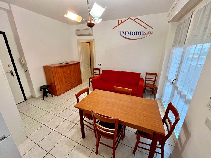 Appartamento bilocale in affitto in Corso Cristoforo Colombo, Centro, Chiavari