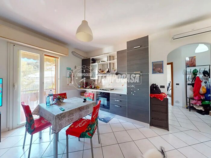 Appartamento bilocale in vendita in Strada Borgo Opaco, Sanremo