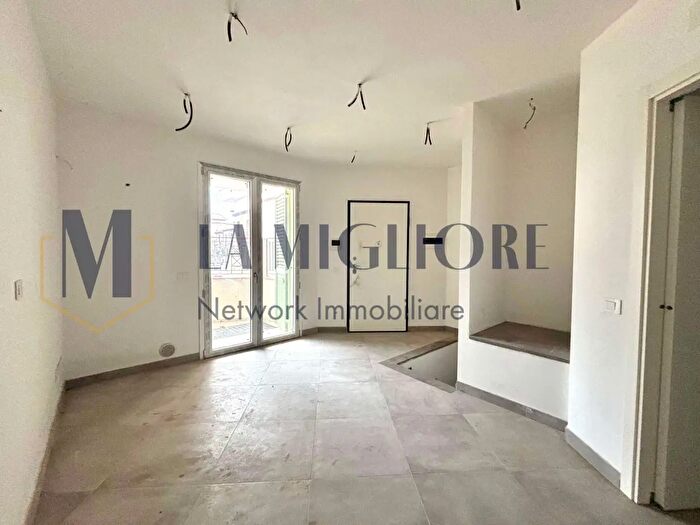 Appartamento trilocale in vendita in Via Maria Montessori, Prato