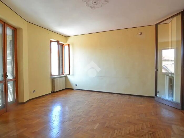 Appartamento trilocale in vendita in Via Alessandro Manzoni, Bernareggio
