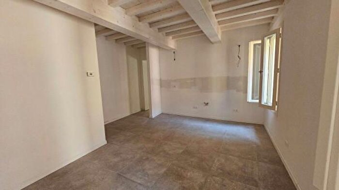 Appartamento trilocale in vendita in Piazzale Bernardino Ramazzini, Carpi