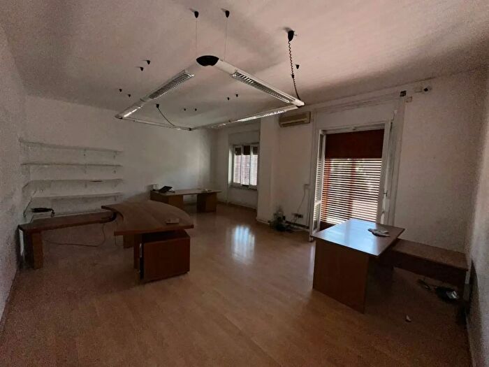 Appartamento trilocale in vendita in Piazza Zanardelli, Nocera Inferiore