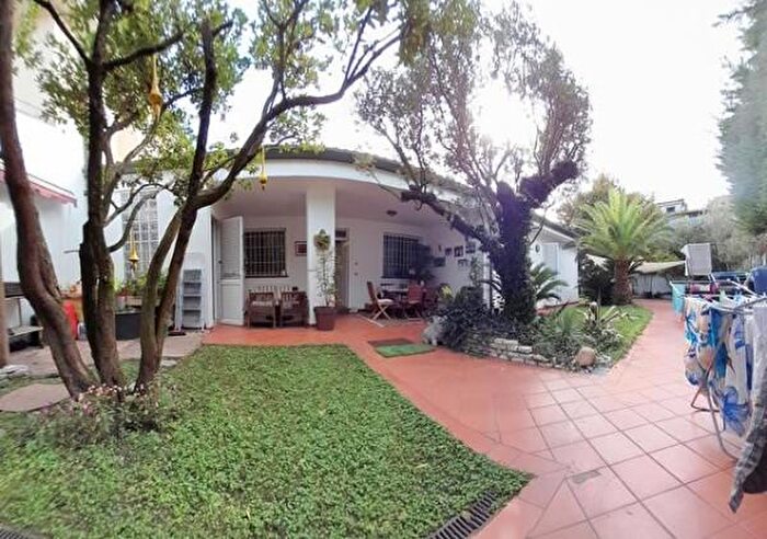 Casa con 5 locali in vendita in Via Ancona, Comacchio