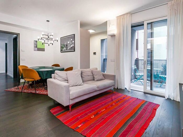 Appartamento trilocale in affitto in Via Chieti, Sempione, Milano