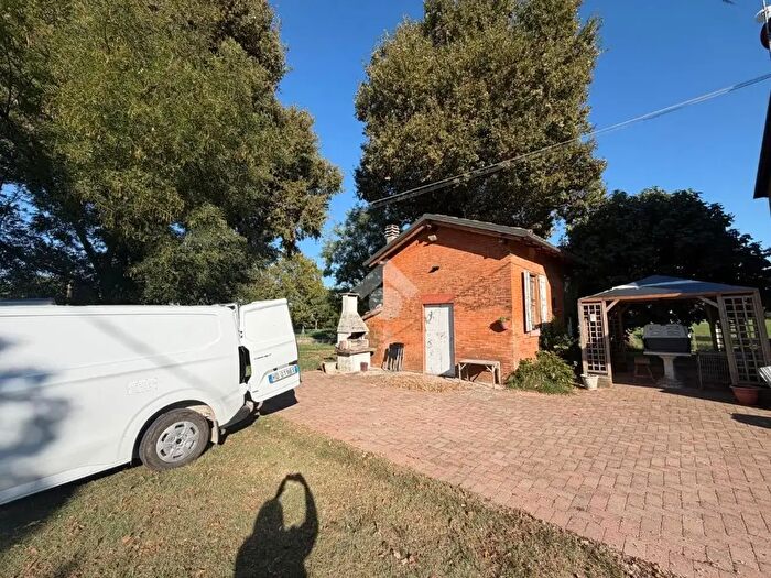 Casa trilocale in affitto in Via Zenzalino Nord, Budrio