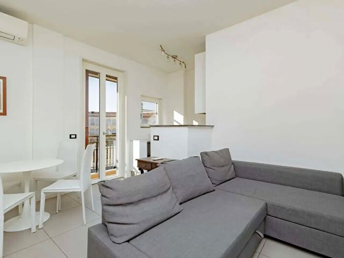 Appartamento monolocale in affitto in Via Fezzan, Milano