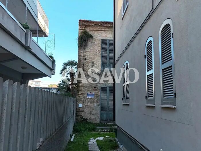 Casa quadrilocale in vendita in Via Nazionale, Roseto Degli Abruzzi