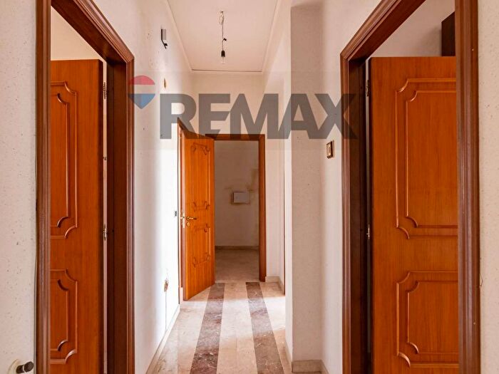 Appartamento quadrilocale in affitto in Via Madonna della Via, Centro, Caltagirone