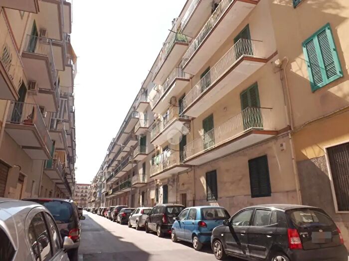 Appartamento bilocale in vendita in Via Plebiscito, Bisceglie