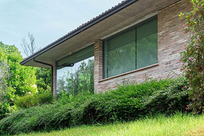 Casa con 7 locali in vendita in Via delle Regioni, Spello