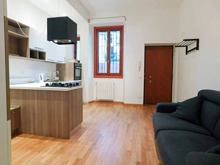 Appartamento bilocale in affitto in Corso San Gottardo, Milano