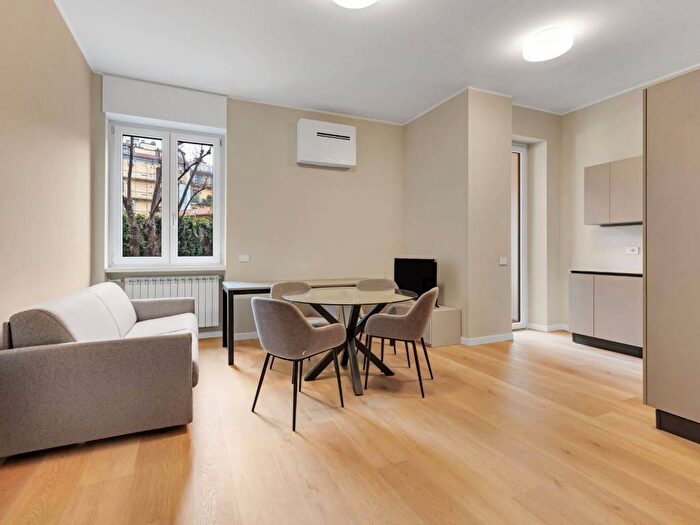 Appartamento bilocale in affitto in Via Filippo Argelati, Navigli Darsena, Milano