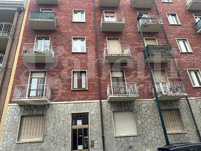Appartamento bilocale in affitto in Perroncito, Torino