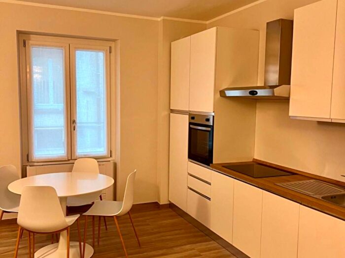 Appartamento trilocale in affitto in Via San Francesco dAssisi, Centro, Varese