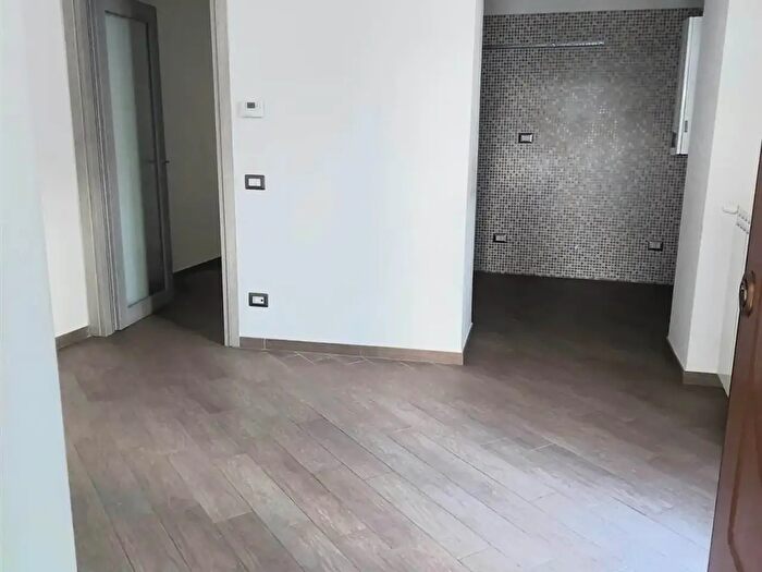 Appartamento trilocale in vendita in Giffoni Sei Casali