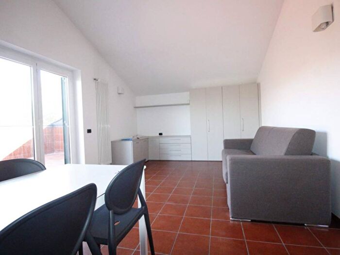 Appartamento monolocale in affitto in Piazzale Europa, Centro, Lomazzo