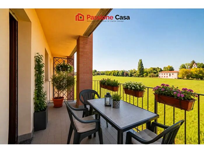 Appartamento trilocale in vendita in Parma