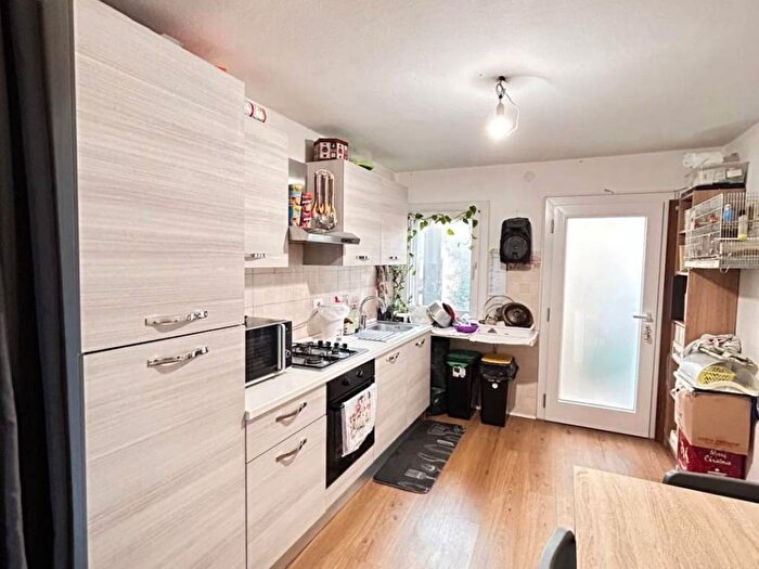 Casa trilocale in affitto in Via Borgo Varnier, Centro, Fregona