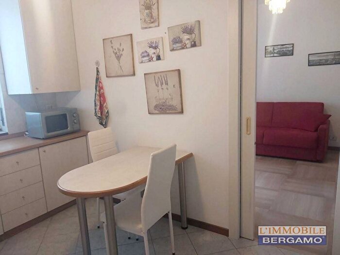 Appartamento monolocale in affitto in Via Novembre, San Paolo, Bergamo