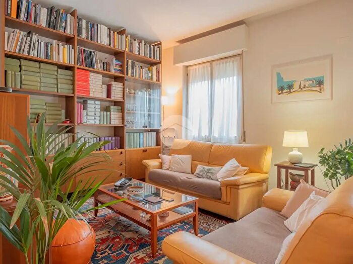 Appartamento con 5 locali in vendita in Via Galileo Galilei, Verona