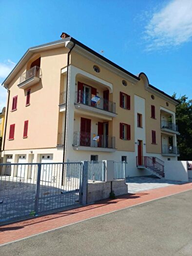 Appartamento con 5 locali in vendita in Medesano